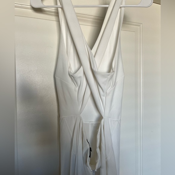 White jumpsuit, Large, with halter top and open back. - Picture 3 of 5
